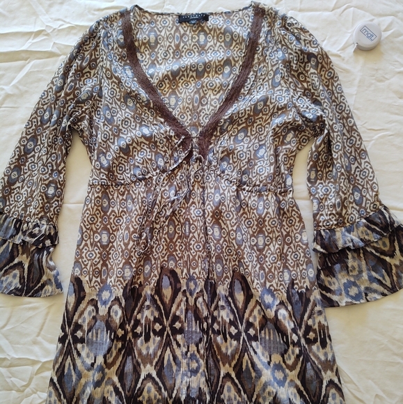 Lightweight patterned dress - Picture 1 of 7